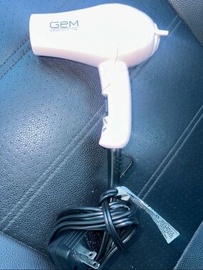 GEM Compact Pink Travel Hair Dryer